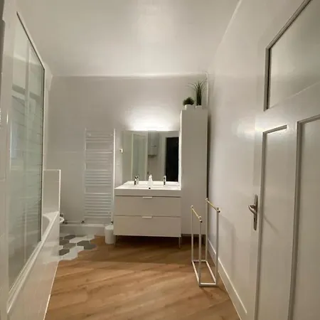 Spacieux & Confort A Deux Pas De Strasbourg Apartment