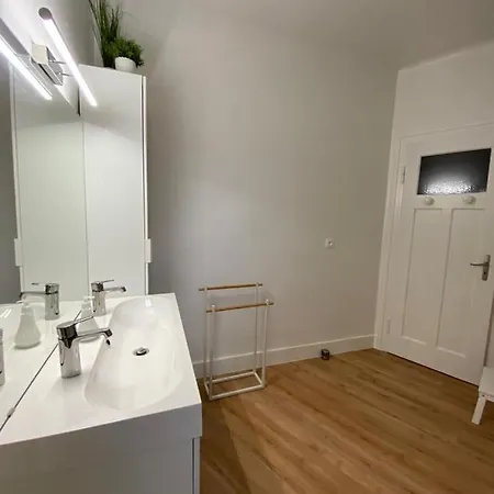 Spacieux & Confort A Deux Pas De Strasbourg Apartment *